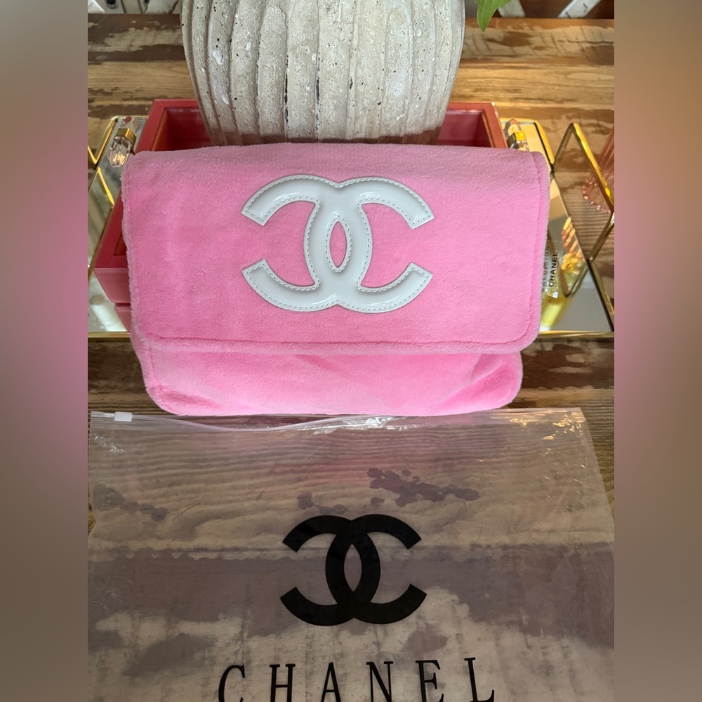 Chanel Precision Bag-🌸PINK🌸
Brand New!
🔥FLASH SALE🔥 - Picture 10 of 10